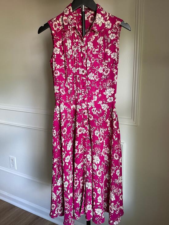 Nanette Lepore Dresses & Skirts - Nanette Lepore Magenta Floral Dress Sleeveless Pleated Button Front Midi Size 2